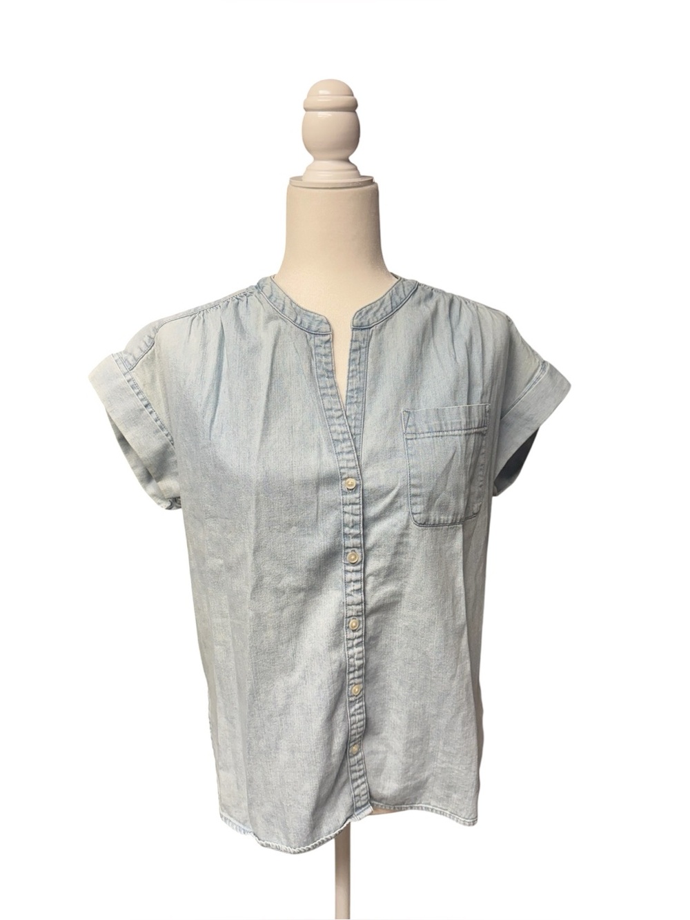 J. Crew Mercantile Womens Small Light Wash Denim Short-Sleeve Button Front Top